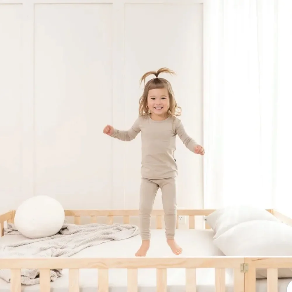 Kyte Baby Long Sleeve Pajamas in Almond‎ Size 2T NWT in packaging